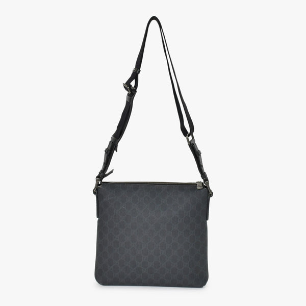 極美品 GUCCI グッチ GGスプリーム ショルダーバッグ 322279 ブラック GGスプリームキャンバス シルバー金具 中古 4b011255