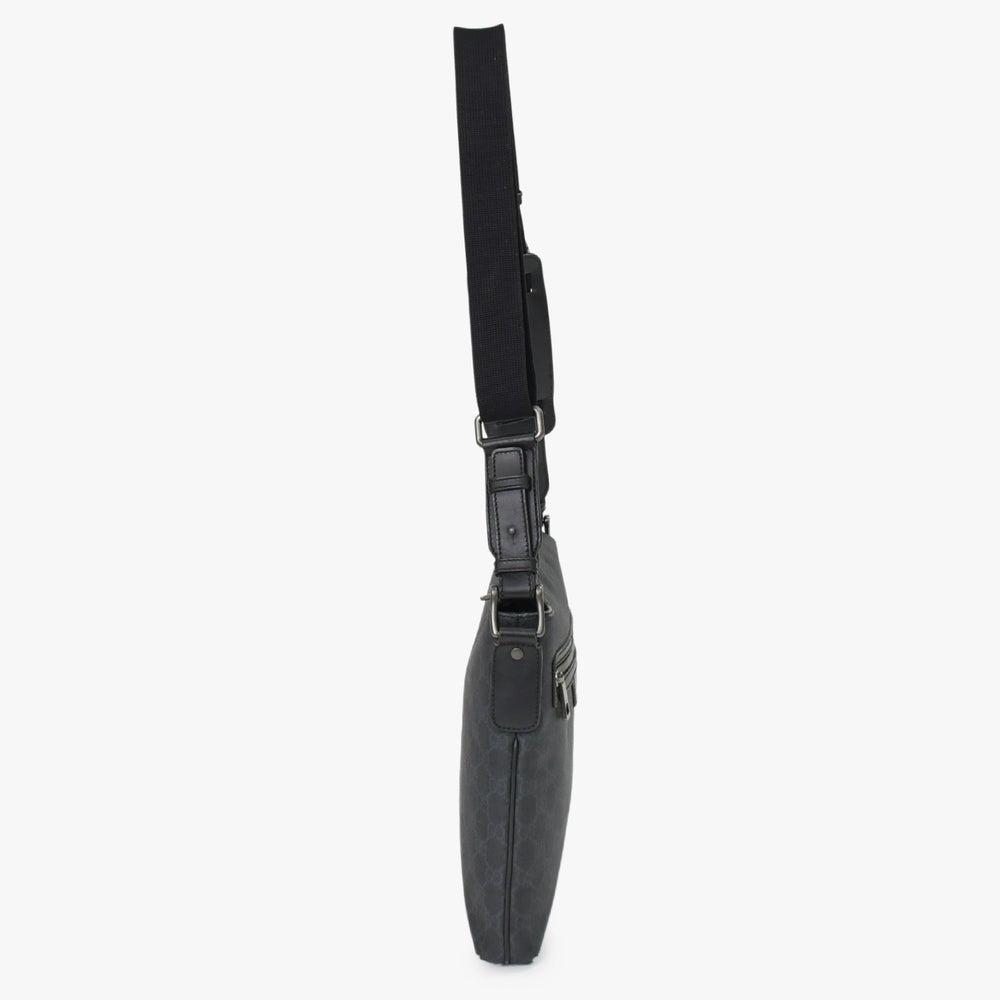 極美品 GUCCI グッチ GGスプリーム ショルダーバッグ 322279 ブラック GGスプリームキャンバス シルバー金具 中古 4b011255