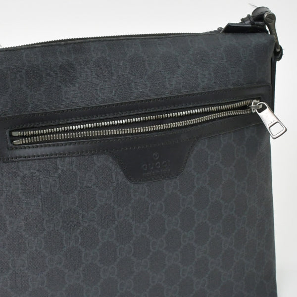 極美品 GUCCI グッチ GGスプリーム ショルダーバッグ 322279 ブラック GGスプリームキャンバス シルバー金具 中古 4b011255