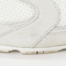 Load image into Gallery viewer, MIU MIU × New Balance ミュウミュウ × ニューバランス スニーカー 5E165E 574 White ホワイト 43 美品 中古 4b011452