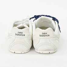 Load image into Gallery viewer, MIU MIU × New Balance ミュウミュウ × ニューバランス スニーカー 5E165E 574 White ホワイト 43 美品 中古 4b011452