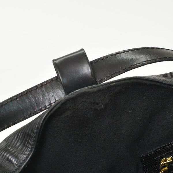 LOUIS VUITTON ルイヴィトン エピ ランドネGM デイパック M43082 エピレザー ゴールド金具 良品 中古 4b011560