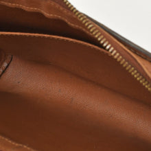 Load image into Gallery viewer, LOUIS VUITTON ルイヴィトン オルセー セカンドバッグ M51790 ブラウン モノグラムキャンバス レザー ゴールド金具 良品 中古 4b011566
