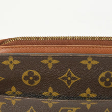 Load image into Gallery viewer, LOUIS VUITTON ルイヴィトン オルセー セカンドバッグ M51790 ブラウン モノグラムキャンバス レザー ゴールド金具 良品 中古 4b011566