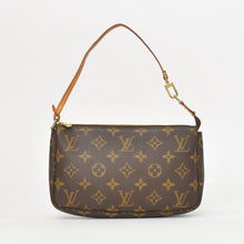 Load image into Gallery viewer, LOUIS VUITTON ルイヴィトン ポシェット アクセソワール アクセサリーポーチ M51980 モノグラム ブラウン レザー PVC 美品 中古 4b011568