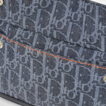 Load image into Gallery viewer, Christian Dior クリスチャンディオール フライトライン ワンショルダーバッグ 167-BM-1025 トロッター柄 シルバー金具 美品 中古 4b011635