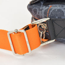 Load image into Gallery viewer, Christian Dior クリスチャンディオール フライトライン ワンショルダーバッグ 167-BM-1025 トロッター柄 シルバー金具 美品 中古 4b011635