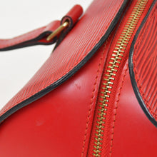 Load image into Gallery viewer, LOUIS VUITTON ルイヴィトン スフロ ハンドバッグ M52227 エピ レザーレッド ゴールド金具 美品 中古 4b011864
