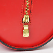 Load image into Gallery viewer, LOUIS VUITTON ルイヴィトン スフロ ハンドバッグ M52227 エピ レザーレッド ゴールド金具 美品 中古 4b011864