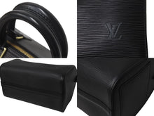 Load image into Gallery viewer, LOUIS VUITTON ルイヴィトン スピーディ30 ハンドバッグ M59032 エピレザー ブラック ゴールド金具 美品 中古 4c076406