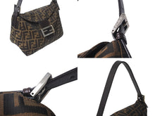 画像をギャラリービューアに読み込む, FENDI フェンディ ズッカ柄 マンマバケット ワンショルダーバッグ ブラウン キャンバス レザー シルバー金具 ロゴ 鞄 美品 中古 4b001001