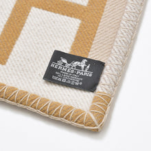 画像をギャラリービューアに読み込む, 極美品 HERMES エルメス ブレード アヴァロン ブランケット ベージュ ブラウン ウール カシミヤ 中古 4b010045