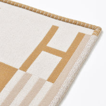 画像をギャラリービューアに読み込む, 極美品 HERMES エルメス ブレード アヴァロン ブランケット ベージュ ブラウン ウール カシミヤ 中古 4b010045