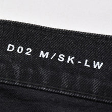 Load image into Gallery viewer, Saint Laurent Paris スキニーデニムパンツ Skinny Denim Pants コットン ブラック サイズ32 美品 中古 4b010238