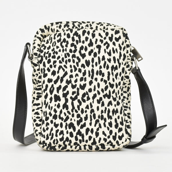 YVES SAINT LAURENT イヴサンローラン カイラ ミニショルダーバッグ 581700 ベイビーキャットレザー 美品 中古 4b010243