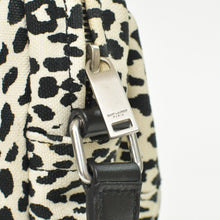 画像をギャラリービューアに読み込む, YVES SAINT LAURENT イヴサンローラン カイラ ミニショルダーバッグ 581700 ベイビーキャットレザー 美品 中古 4b010243