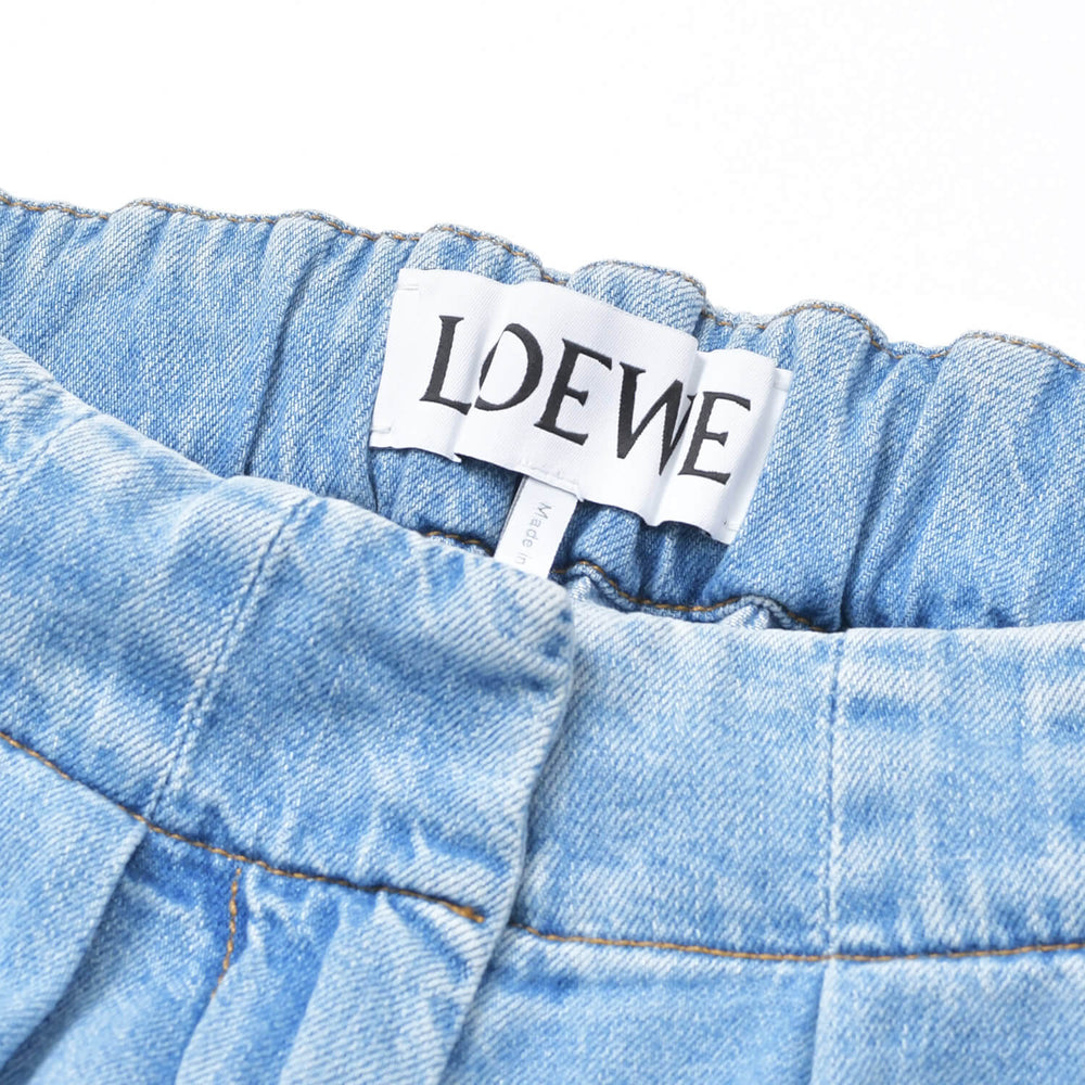 Mint condition LOEWE wide-leg denim pants with belt, sky blue cotton, made in Italy, size 32, H526Y04W08 Used 4b010252