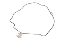 Load image into Gallery viewer, CHANEL シャネル ココマーク ネックレス A26983 重量約7.0g 06V刻印 全長約43.5cm メタル シルバー 美品 中古 4b001034