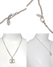 Load image into Gallery viewer, 極美品 CHANEL シャネル ココマーク ネックレス 重量約7.9g 04V刻印 全長約43cm ラインストーン メタル シルバー クリア 中古 4b001036