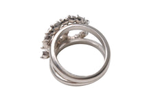 Load image into Gallery viewer, 極美品 CHANEL シャネル ココマーク リング 指輪 重量約5.3g D20K刻印 サイズ11.5号 メタル ラインストーン シルバー クリア 中古 4b001046