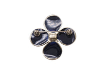 Load image into Gallery viewer, 極美品 CHANEL シャネル カメリア ブローチ 重量約17.6g 07A刻印 ココマーク レジン メタル GP ゴールド ブルー 中古 4b001047