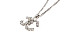 Load image into Gallery viewer, 極美品 CHANEL シャネル ココマーク ネックレス 重量約7.7g 05V刻印 全長約43.5cm ラインストーン メタル シルバー クリア 中古 4b001067