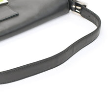 画像をギャラリービューアに読み込む, 極美品 FENDI フェンディ マンマバケット ワンショルダーバッグ 2470 26424 008 レザー ブラック グリーン シルバー金具 中古 4b010886