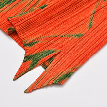 Load image into Gallery viewer, 極美品 ISSEY MIYAKE イッセイミヤケ PLEATS PLEASE プリーツプリーズ スカート PP33-JG655 サイズ5 オレンジ 中古 4b010944