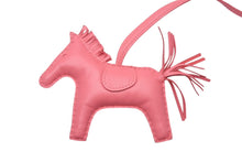 Load image into Gallery viewer, HERMES エルメス ロデオチャーム MM ローズアザレ ピンク アニョーミロ MM 中古 4b001091