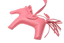 Load image into Gallery viewer, HERMES エルメス ロデオチャーム MM ローズアザレ ピンク アニョーミロ MM 中古 4b001091