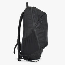 Load image into Gallery viewer, 新品同様品 ARC'TERYX アークテリクス ロゴ リュック バックパック 25815 ポリエステル ナイロン ブラック金具 中古 4b010924