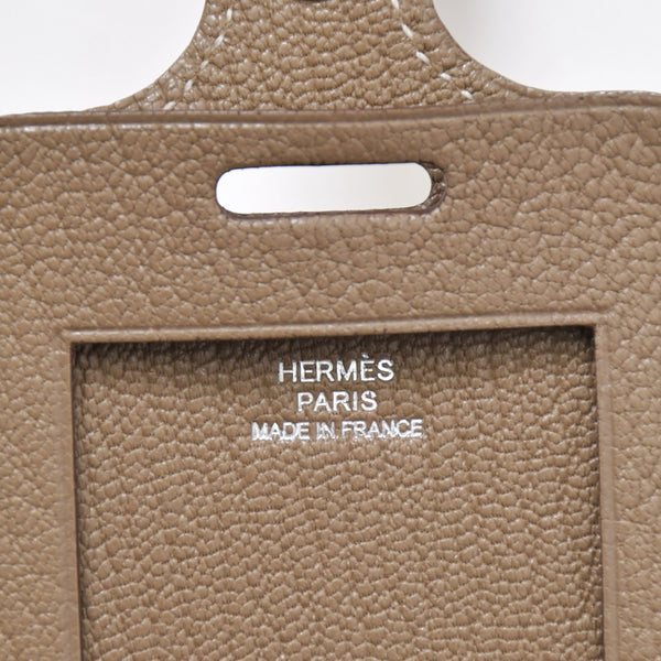 極美品 HERMES エルメス ラージタグ ネームタグ バッグチャーム ◻︎M刻印 シェーブル エトゥープ シルバー金具 中古 4b010927