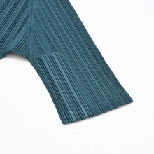 Load image into Gallery viewer, 新品同様 PLEATS PLEASE ISSEY MIYAKE プリーツプリーズイッセイミヤケ プリーツ カットソー ブルー ポリエステル PP41-FK371 サイズ3 中古 4b010936