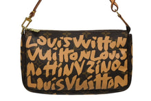 Load image into Gallery viewer, 極美品 LOUIS VUITTON ルイヴィトン ポシェット アクセソワ―ル アクセサリーポーチ M92193 モノグラム グラフィティ オレンジ 中古 4b010988