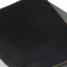 Load image into Gallery viewer, LOUIS VUITTON ルイヴィトン モノグラムエクリプス ポシェットヴォワヤージュMM クラッチバッグ M61692 ブラック レザー レインボー金具 美品 中古 4b011050