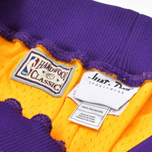 Load image into Gallery viewer, Mitchell &amp; Ness Just Don Shorts ミッチェルアンドネス ジャストドン Los Angeles Lakers 1996-97 YELLOW 21SS ミッチェルアンドネス レイカーズ サイズL 美品 中古 4b011314
