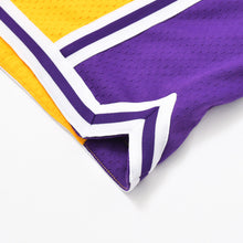 Load image into Gallery viewer, Mitchell &amp; Ness Just Don Shorts ミッチェルアンドネス ジャストドン Los Angeles Lakers 1996-97 YELLOW 21SS ミッチェルアンドネス レイカーズ サイズL 美品 中古 4b011314
