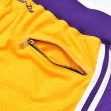 Load image into Gallery viewer, Mitchell &amp; Ness Just Don Shorts ミッチェルアンドネス ジャストドン Los Angeles Lakers 1996-97 YELLOW 21SS ミッチェルアンドネス レイカーズ サイズL 美品 中古 4b011314