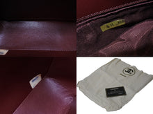 Load image into Gallery viewer, 極美品 CHANEL シャネル ショルダーバッグ ダイアナ 25 2番台 ラムスキン ブラック ゴールド金具 中古 4b001138