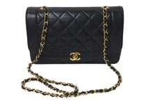 Load image into Gallery viewer, 極美品 CHANEL シャネル ショルダーバッグ ダイアナ 25 2番台 ラムスキン ブラック ゴールド金具 中古 4b001138