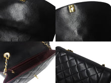 Load image into Gallery viewer, 極美品 CHANEL シャネル ショルダーバッグ ダイアナ 25 2番台 ラムスキン ブラック ゴールド金具 中古 4b001138