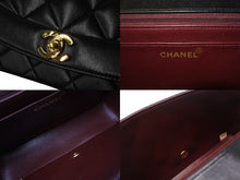 Load image into Gallery viewer, 極美品 CHANEL シャネル ショルダーバッグ ダイアナ 25 2番台 ラムスキン ブラック ゴールド金具 中古 4b001138
