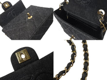 Load image into Gallery viewer, CHANEL シャネル デニム ミニマトラッセ 17 チェーンショルダーバッグ 6番台 ココマーク ブラック系 ゴールド金具 美品 中古 4b001144