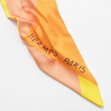 Load image into Gallery viewer, HERMES エルメス ツイリー SEA SURF AND FUN 海とサーフとファン イエロー マルチカラー 美品 中古 4b011538