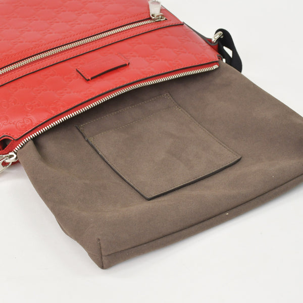 Very Good Condition GUCCI Gucci Shoulder Bag 406410 498879 Made in Italy Guccisima Red Silver Hardware Used 4a001156