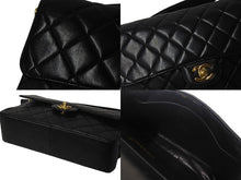 Load image into Gallery viewer, 極美品 CHANEL シャネル ダブルフェイス マトラッセ25 ハンドバッグ 4番台 ココマーク ラムスキン ブラック ゴールド金具 中古 4b001157