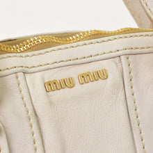 Load image into Gallery viewer, MIUMIU ミュウミュウ ヴィンテージ ハンドバッグ ベージュ ブラウン レザー ゴールド金具 良品 中古 4b011685