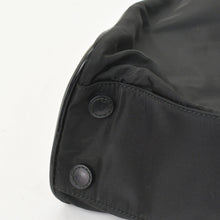 Load image into Gallery viewer, 極美品 PRADA プラダ トライアングルロゴ プレート ハンドバッグ ブラック ナイロン レザー シルバー金具 中古 4b011686