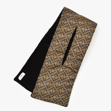 Load image into Gallery viewer, FENDI フェンディ ズッカ柄 スカーフ ブラウン ブラック ナイロン ベロア ロゴ 小物 マフラー 美品 中古 4b011779