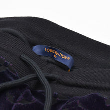 Load image into Gallery viewer, 極美品 LOUIS VUITTON ルイヴィトン モノグラム ベルベット パンツ RM241M FVH HQY32W サイズS 総柄 マルチカラー 中古 4b011782